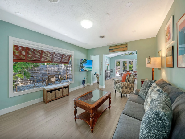 Luxury Lido Key Vacation Home -Private Pool & Beach Access